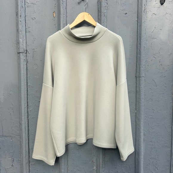 Leze the Label Maya Turtleneck, Matcha, size XL - Picture 3 of 10